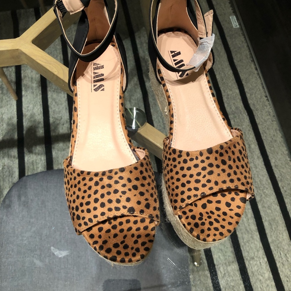 Black and Leopard Espidrilles sandals Sz. 7.5 - Picture 3 of 4